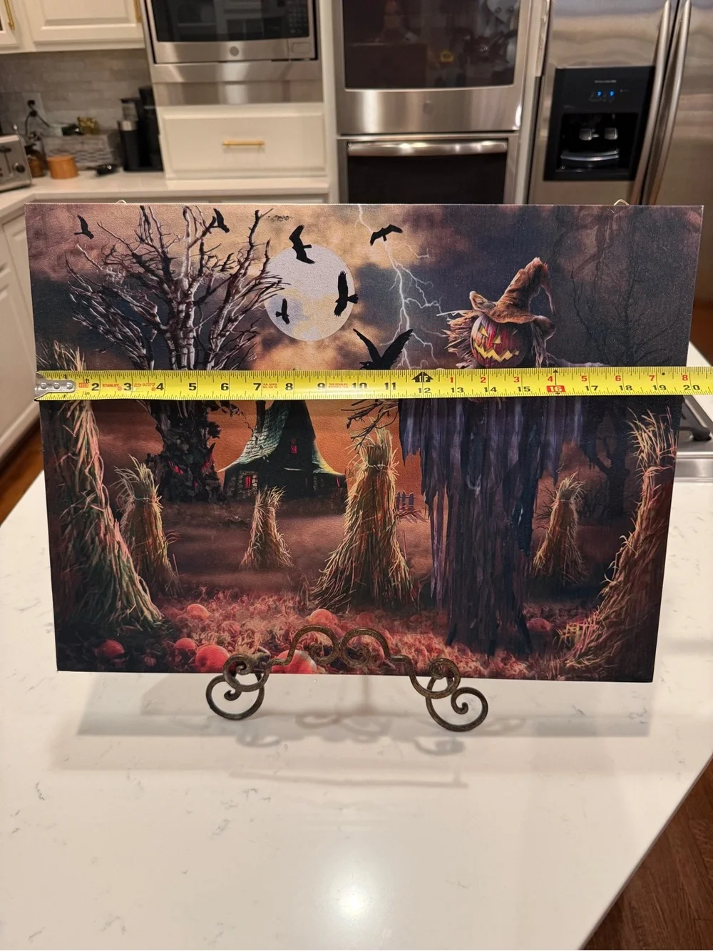LED Halloween Scarecrow Canvas Wall Art Haunted House Light-Up Decor 20” x 15”